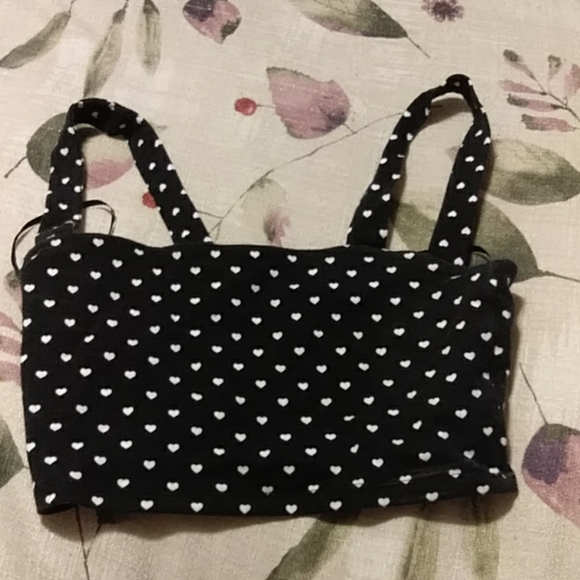 Forever 21 Tops - Cute forever 21 heart crop top